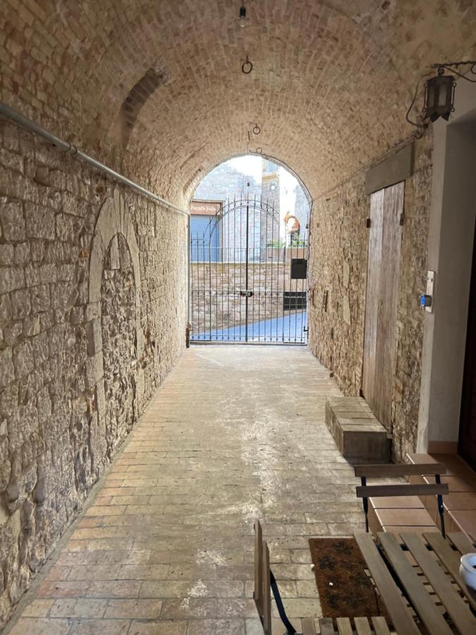 Sole Alle Torri Apartment *