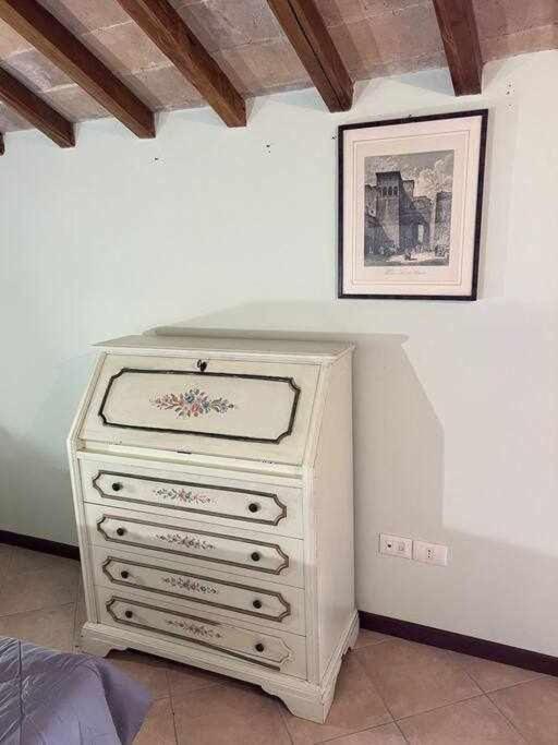 Sole Alle Torri Apartment *